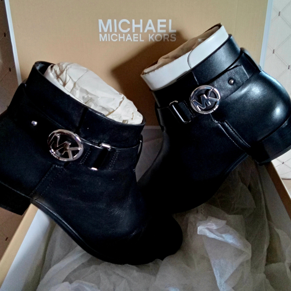 Michael Kors Harland Black Leather Boots with Silver Accents